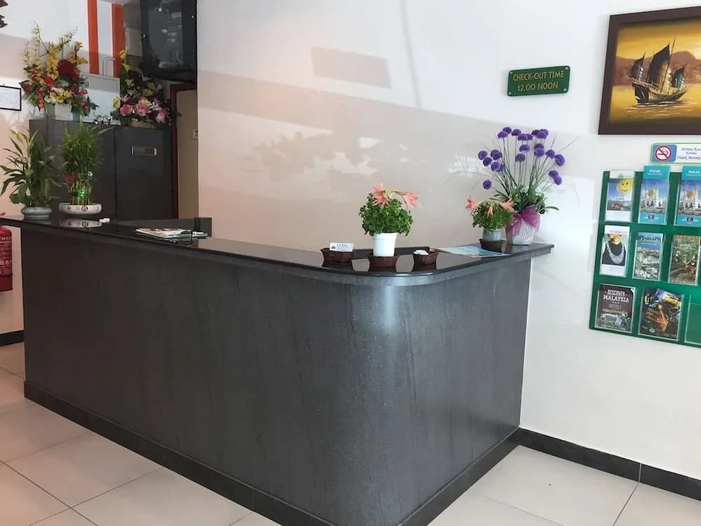 Lai Lai Hotel - photo 1