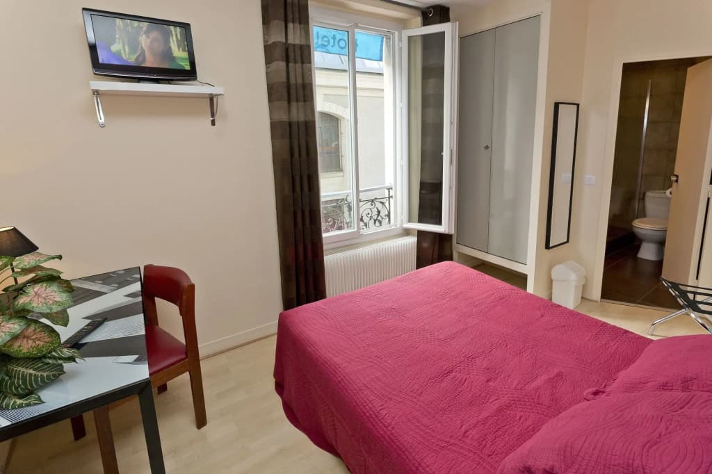Hipotel Paris Belgrand Marie 20ème - photo 3
