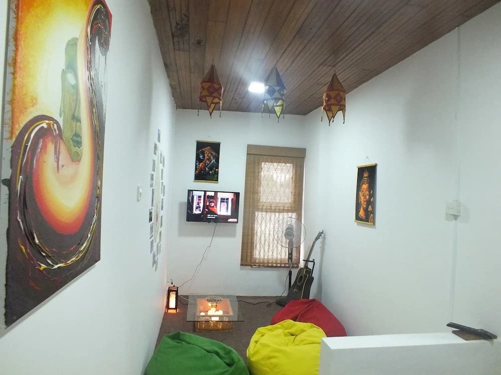 Drop Inn Colombo - photo 15