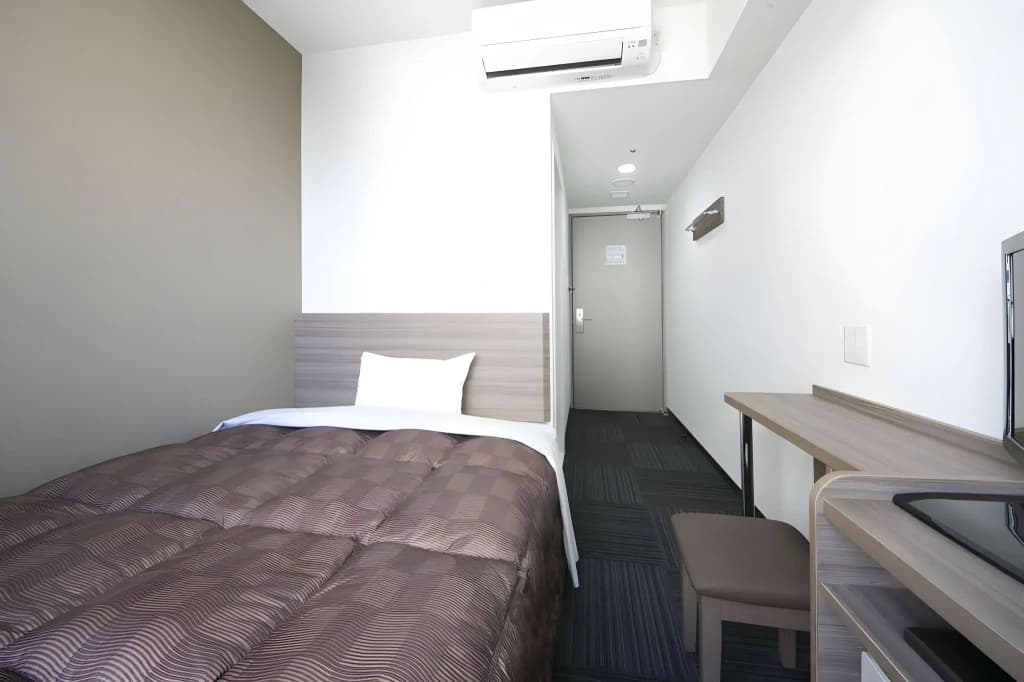 Washington R&B Hotel Shin-Osaka Kitaguchi - photo 4