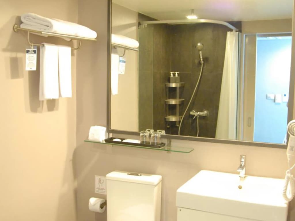 Ma Hotel Bangkok - photo 9