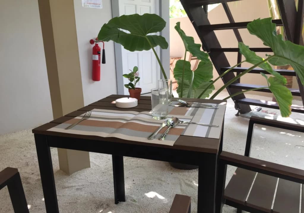 Ithaa Inn Kamadhoo Hotel - photo 3