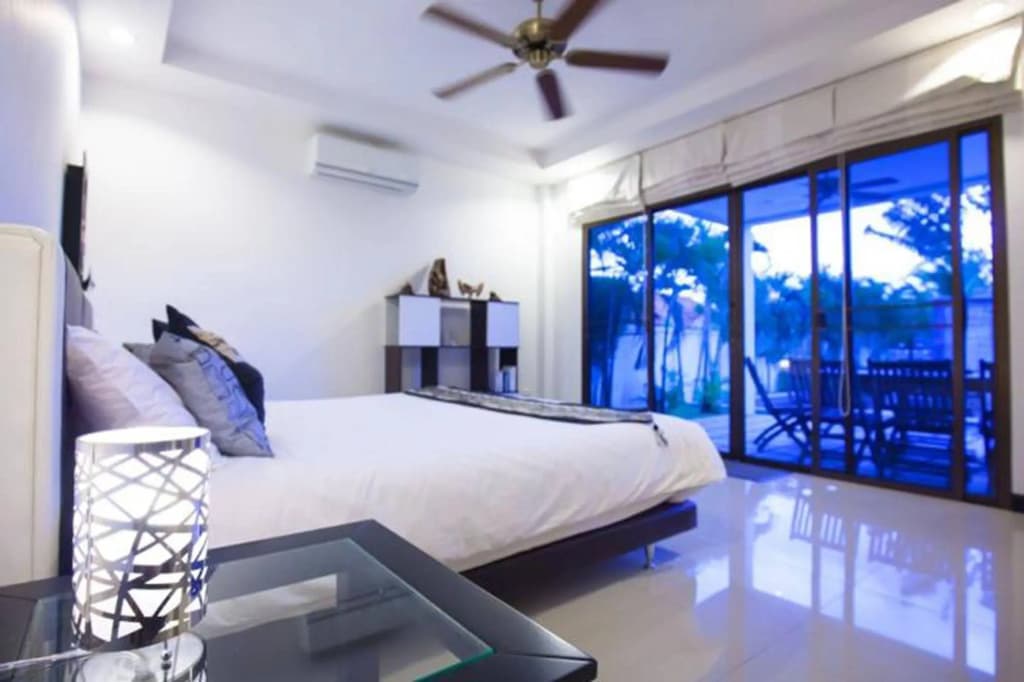 Champagne Villa by Jetta - main photo