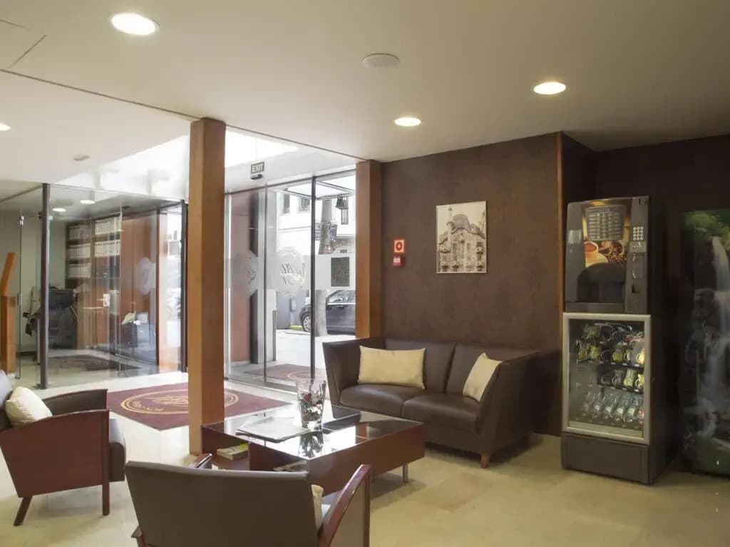 Del Compte Hotel - photo 15