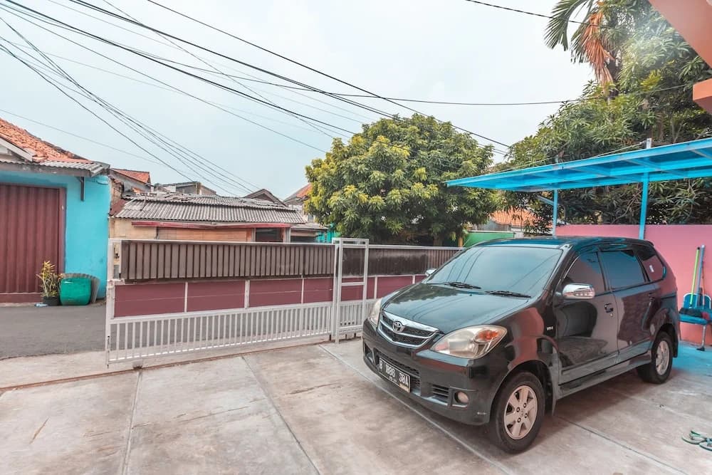 Oyo 2251 D'Sasya Syariah Residence 2 - photo 16