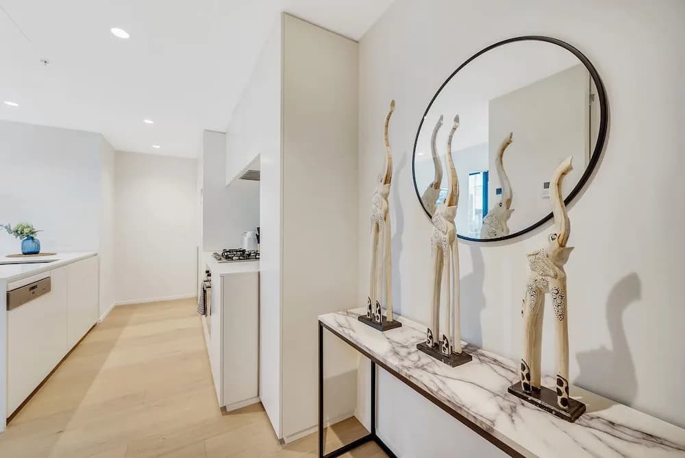 Melbourne Square Apartments - photo 17