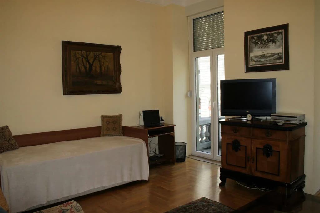 Central Holiday Apartments - photo 7