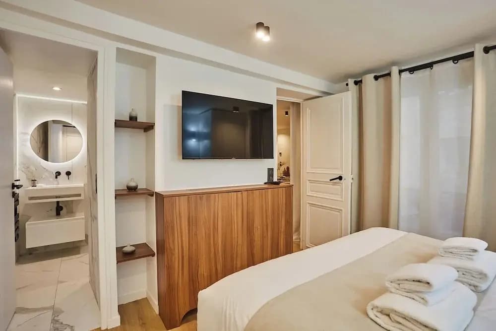 Superb Apartment Center of Paris by Studio Prestige - photo 2