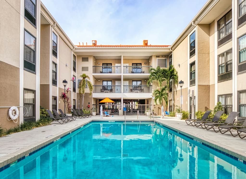 Hampton Inn & Suites Orlando/East UCF Area - photo 16