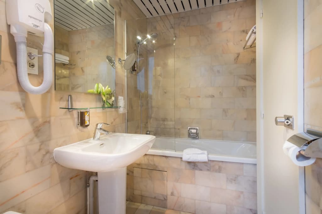 Hotel Waldorf Montparnasse - photo 9