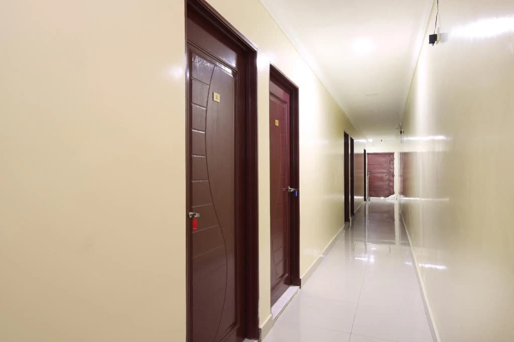 OYO 90170 Dynamic Hotel - photo 12