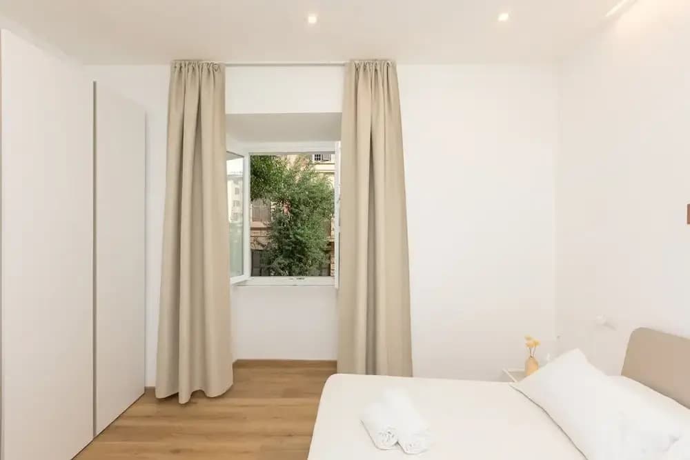 Colosseum Holidays - Three-bedroom Apartment - photo 4