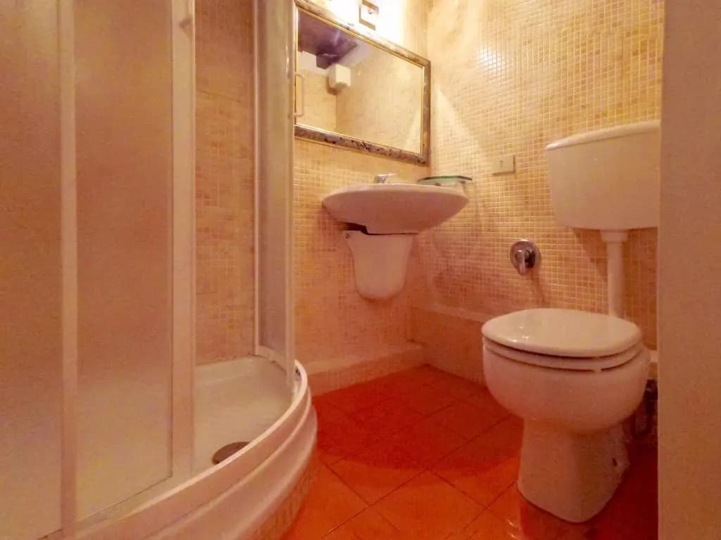 Florentine Style Central Apartments - photo 7