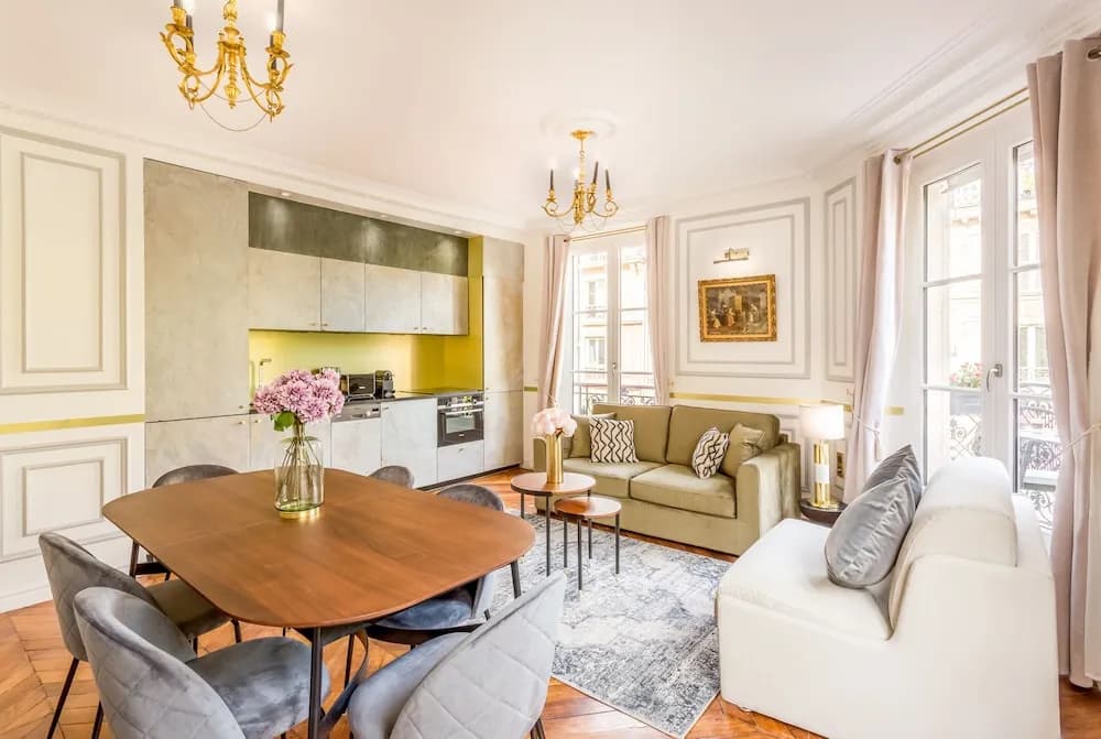 Sunshine 2 bedroom - Luxury at Louvre - photo 3