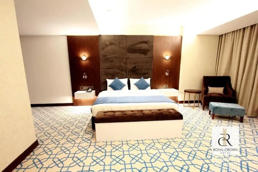 Royal Crown Hotel - photo 6