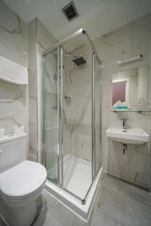 Royal Eagle Hotel - photo 41
