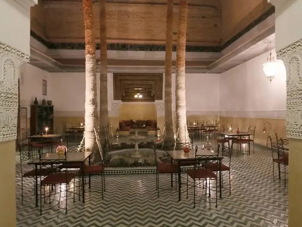 Palace Tinmel - Double Standard Room 1 - photo 11