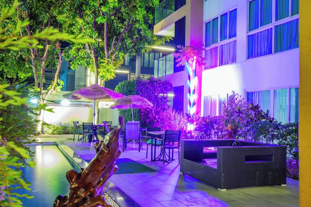 Dwija Hotel & Suite - photo 22
