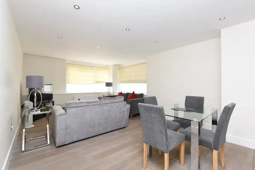 The Glasshouse Apartments - photo 15