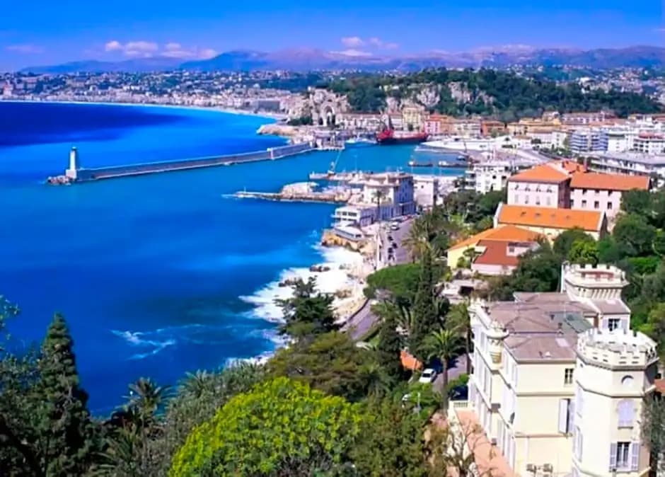 Great and light private room in the heart of Nice - photo 4