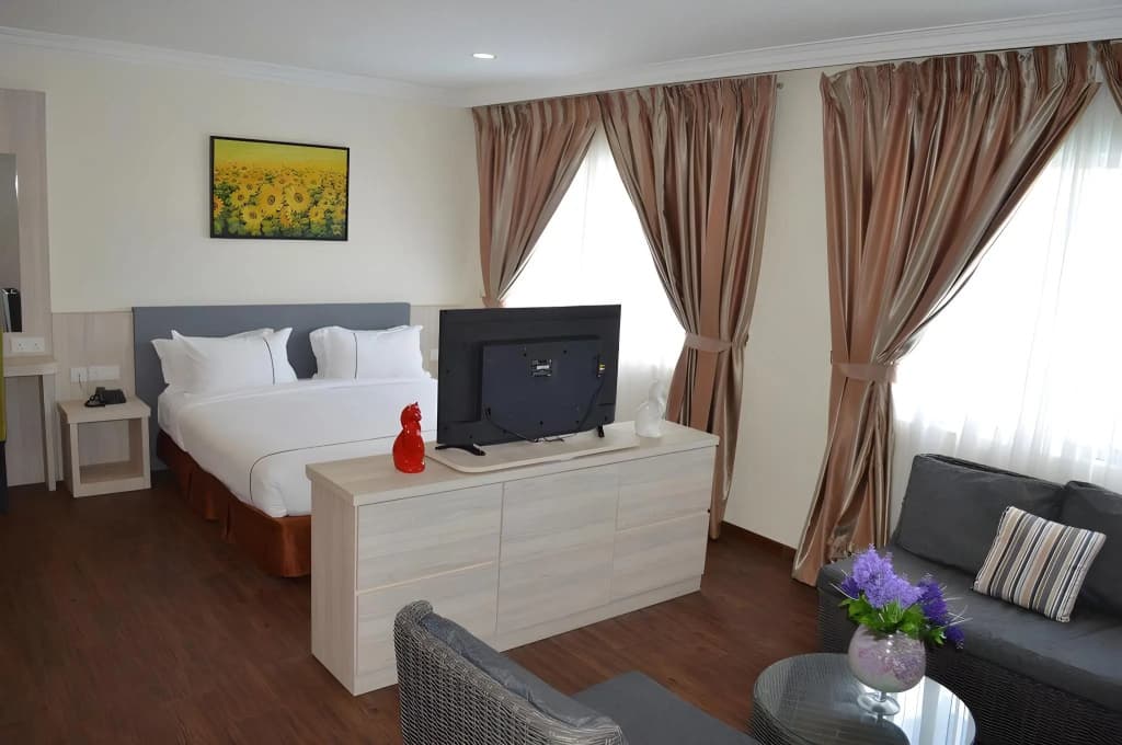 Angsoka Hotel - photo 6