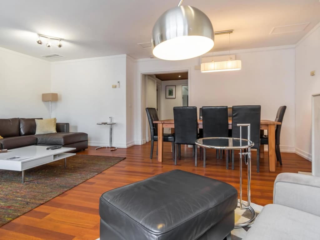 LV Premier Chiado CH2 Balcony, Spacious, Elevator - photo 11
