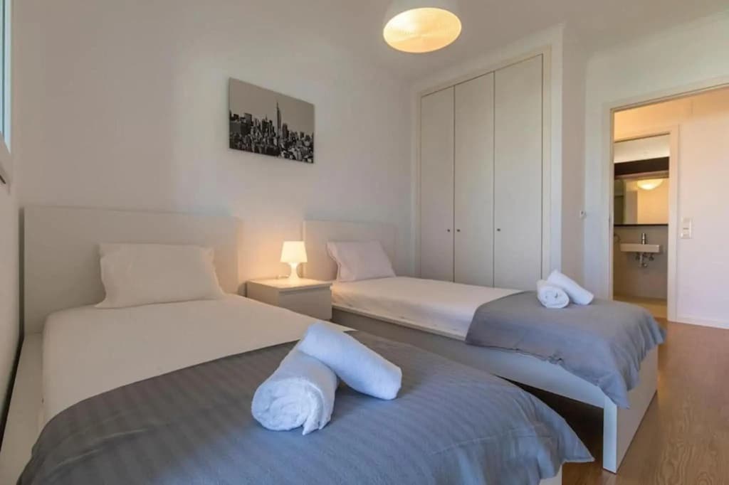 Embassy Apartment by Innkeeper - photo 2