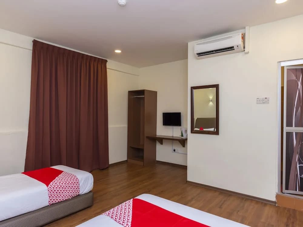 OYO 960 I Harmony Hotel - photo 6