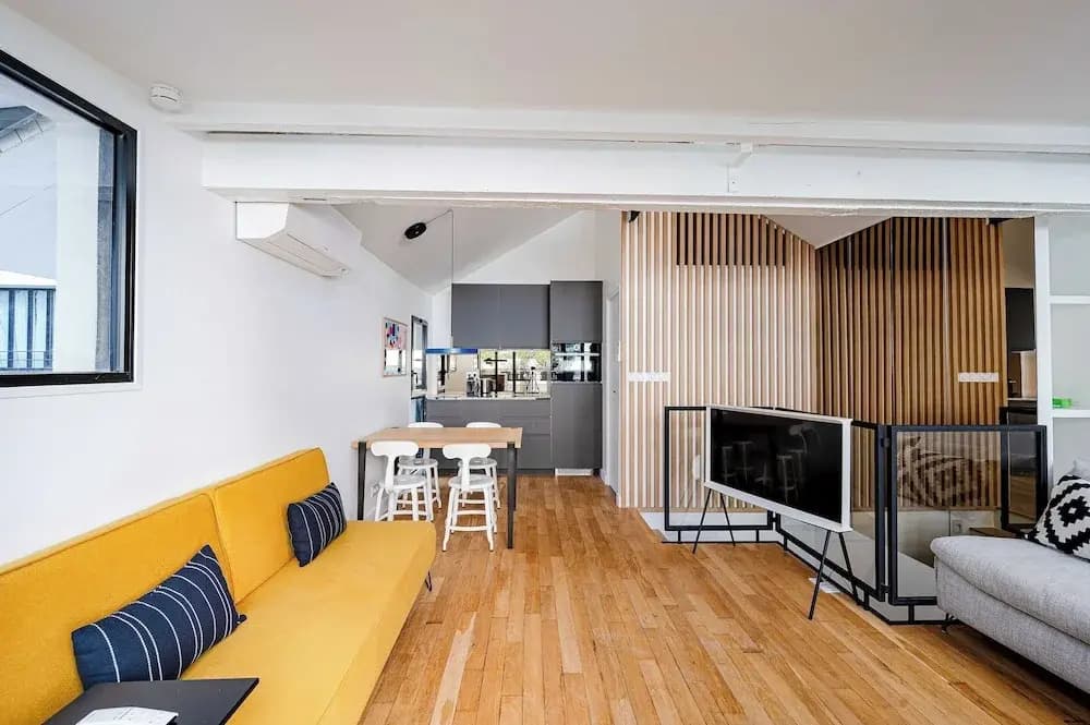 Marais Area - Outdoor Patio - A/C - 2bdr - photo 5