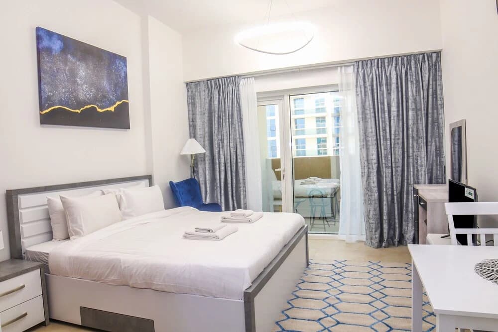 Studio Apartment in Azizi Farishta - main photo
