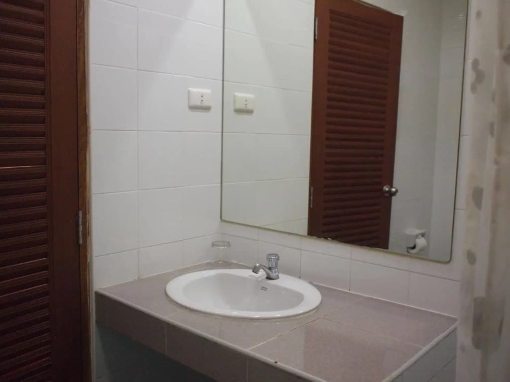 RoongRuang Hotel - photo 10