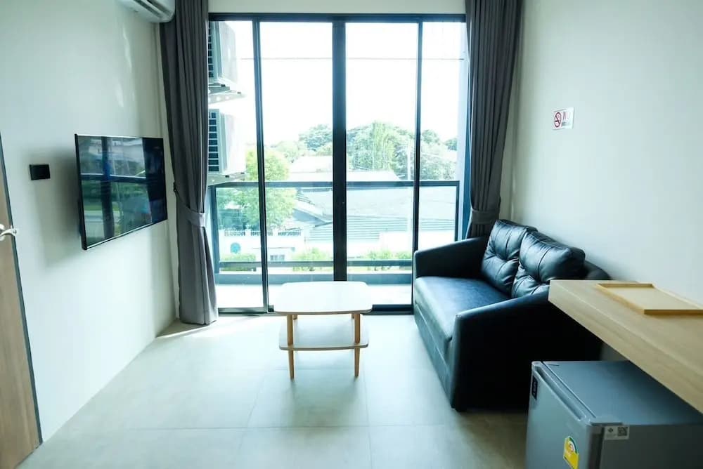 Double J Hotel - photo 4