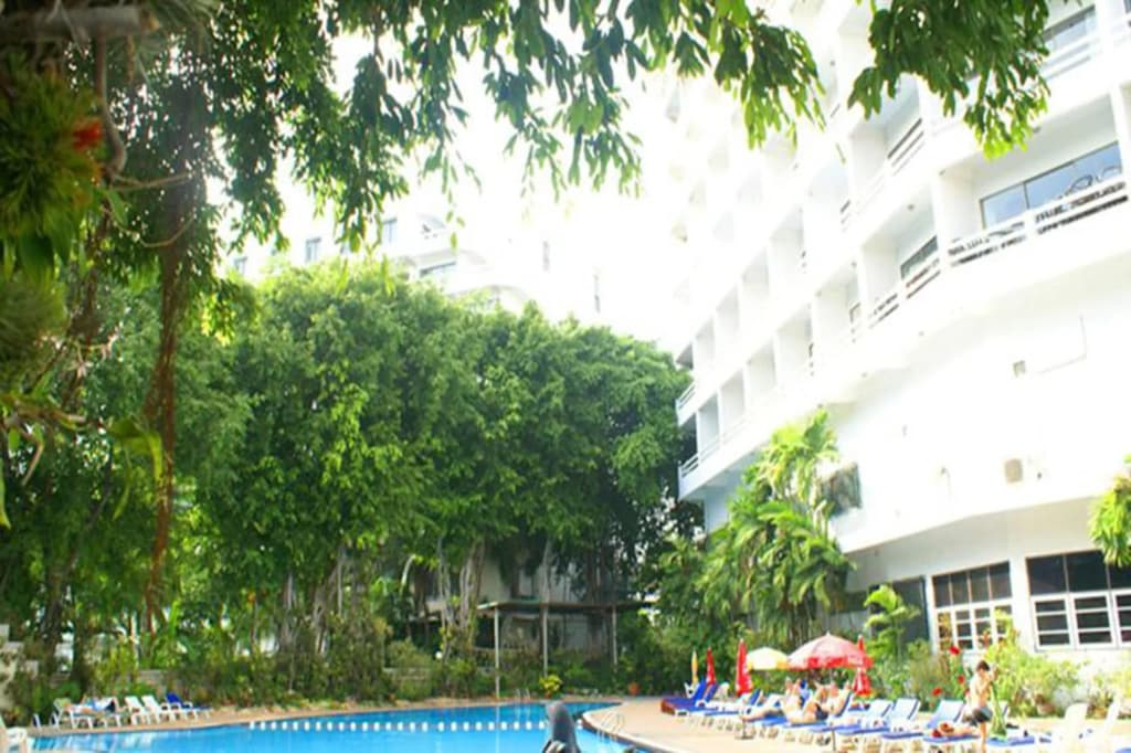 Royal Palace Hotel Pattaya - photo 13