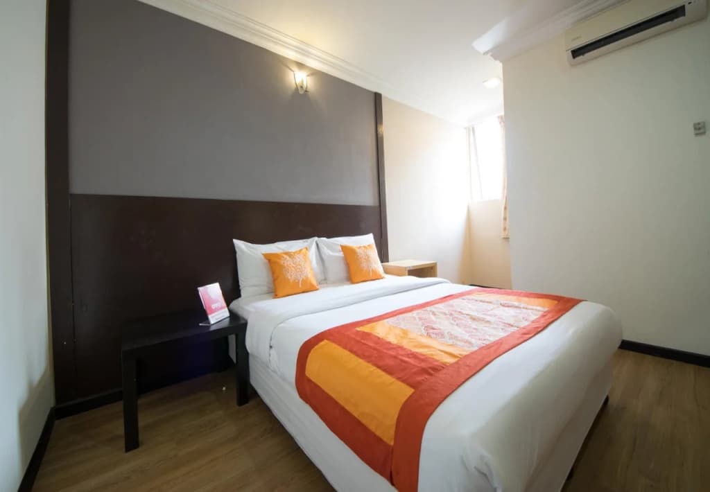 Soho City Hotel Chinatown - photo 1