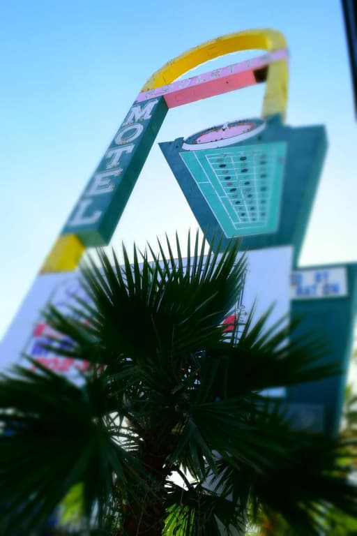 Roulette Motel - photo 18