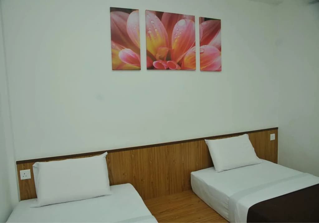Api-Api Guest House - photo 4