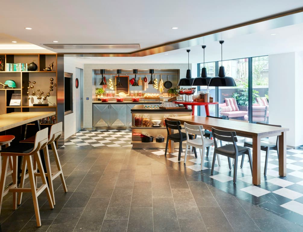 citizenM Paris Champs-Élysees Hotel - photo 25