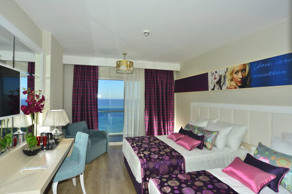 Azura Deluxe Resort & Spa - photo 3