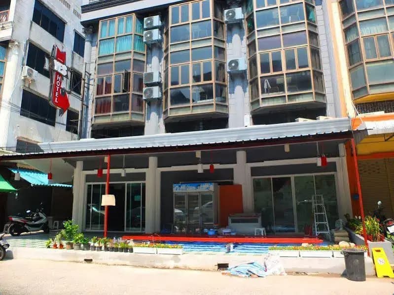 Yes Boutique Hotel - photo 1