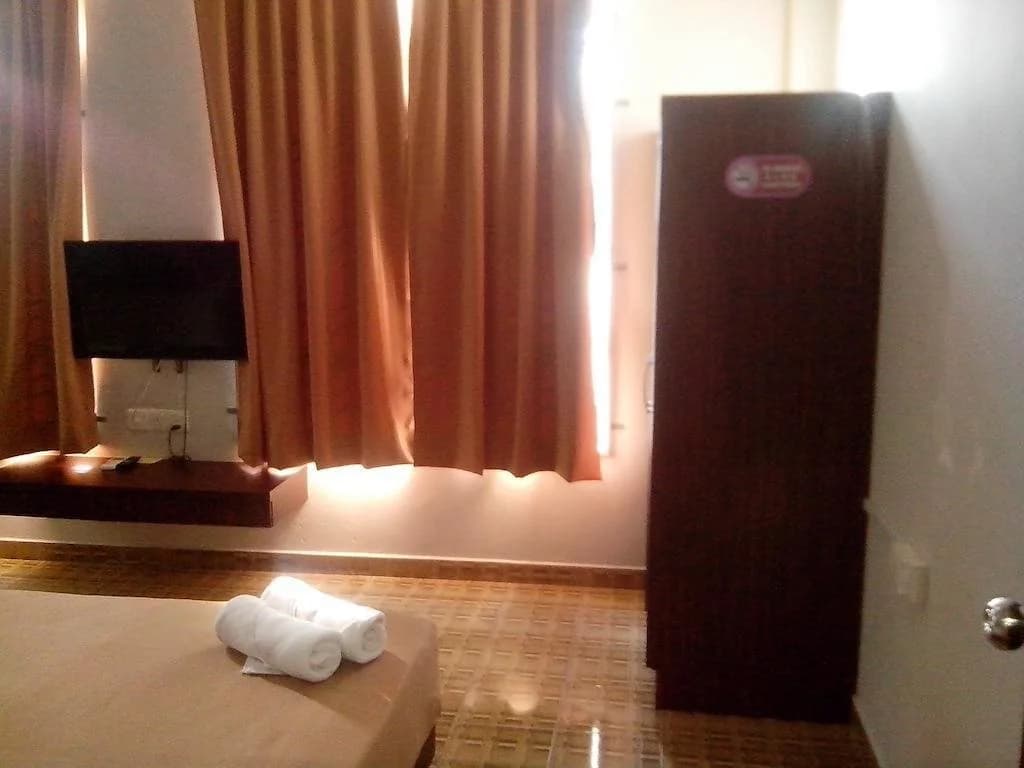 Muara Inn Hotel - photo 2