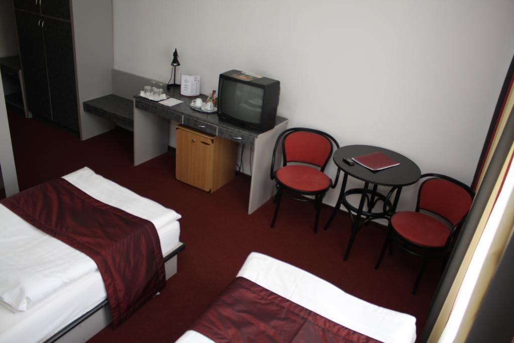 Hotel Griff - photo 2