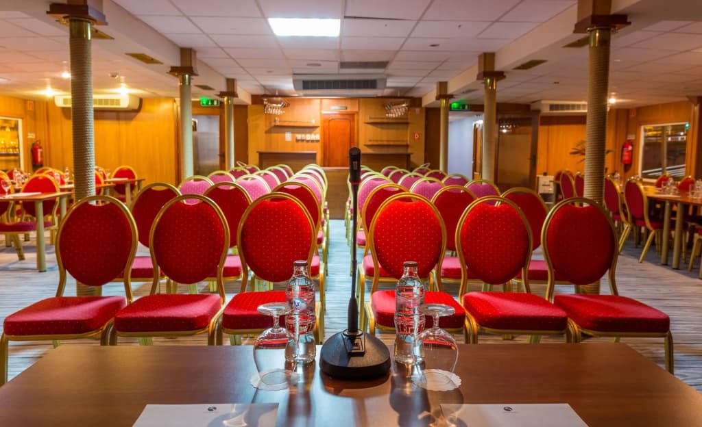 Grand Jules Boat Hotel Budapest - photo 19