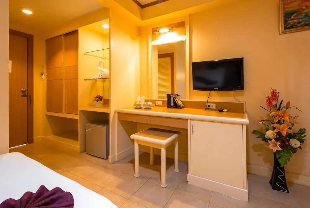 8080 Hotel Patong - photo 4