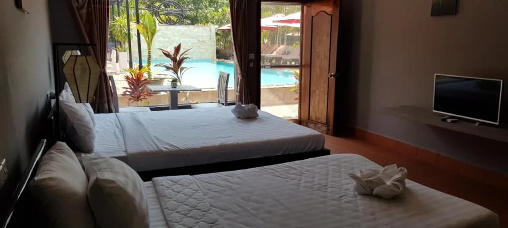 White Lotus Resort - photo 13