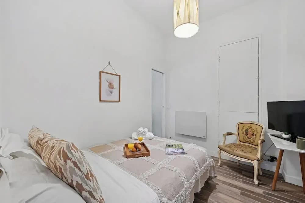 Stylish 1BR Flat Near Luxembourg Gardens - photo 5