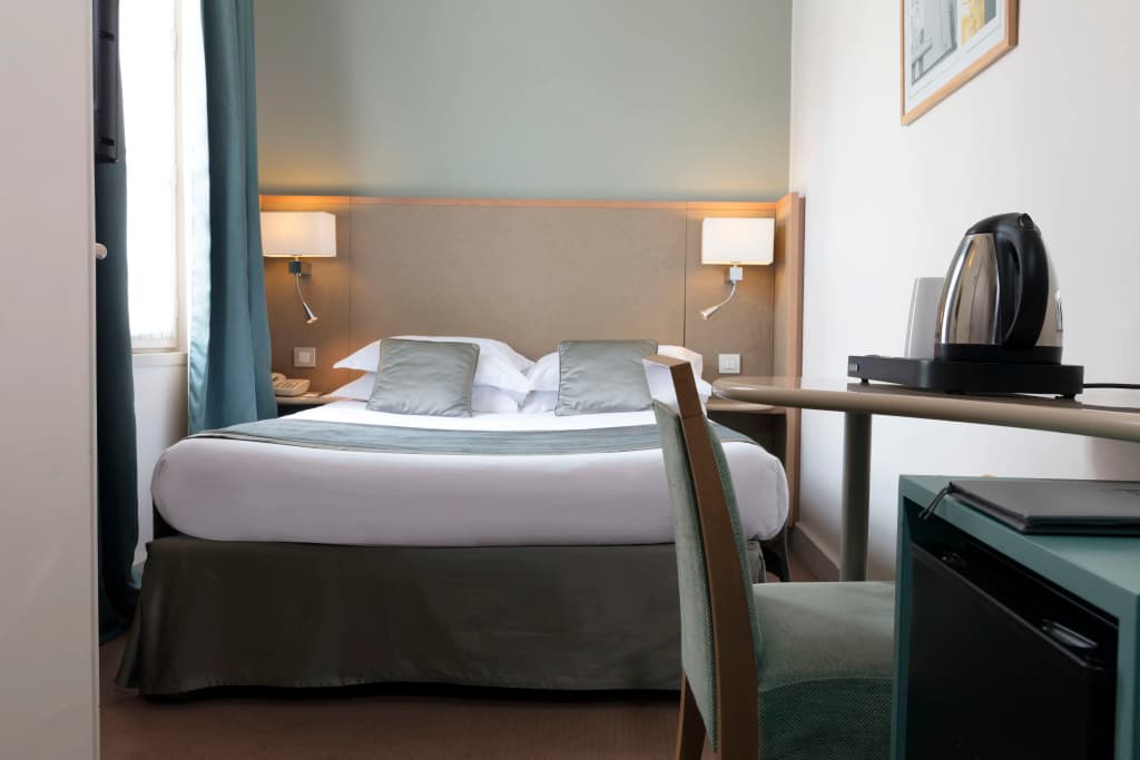 Leonardo Boutique Opera Hotel - photo 2