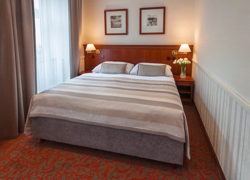 Adria Hotel Prague - photo 7