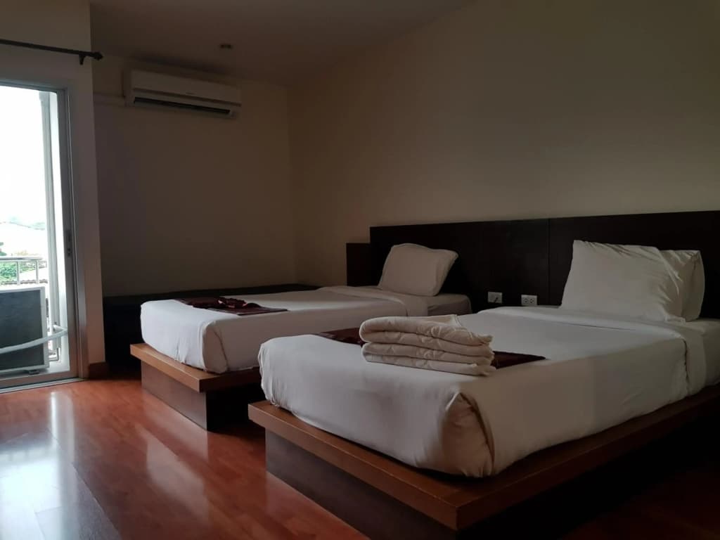 Pangviman Place Resotel - photo 7