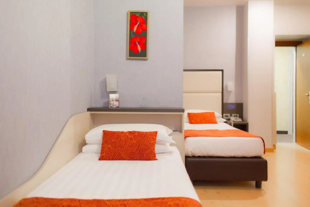 Hotel Piacenza - photo 2