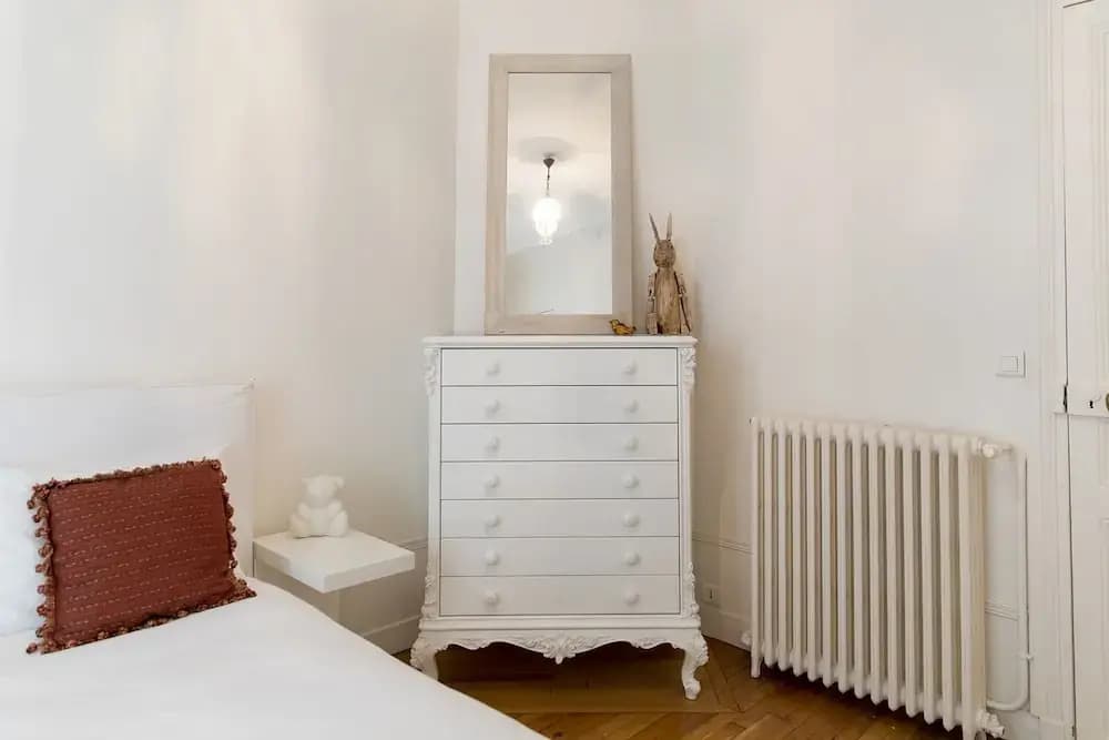 White Sacr I Beautiful 2-bedroom in Montmartre - photo 35
